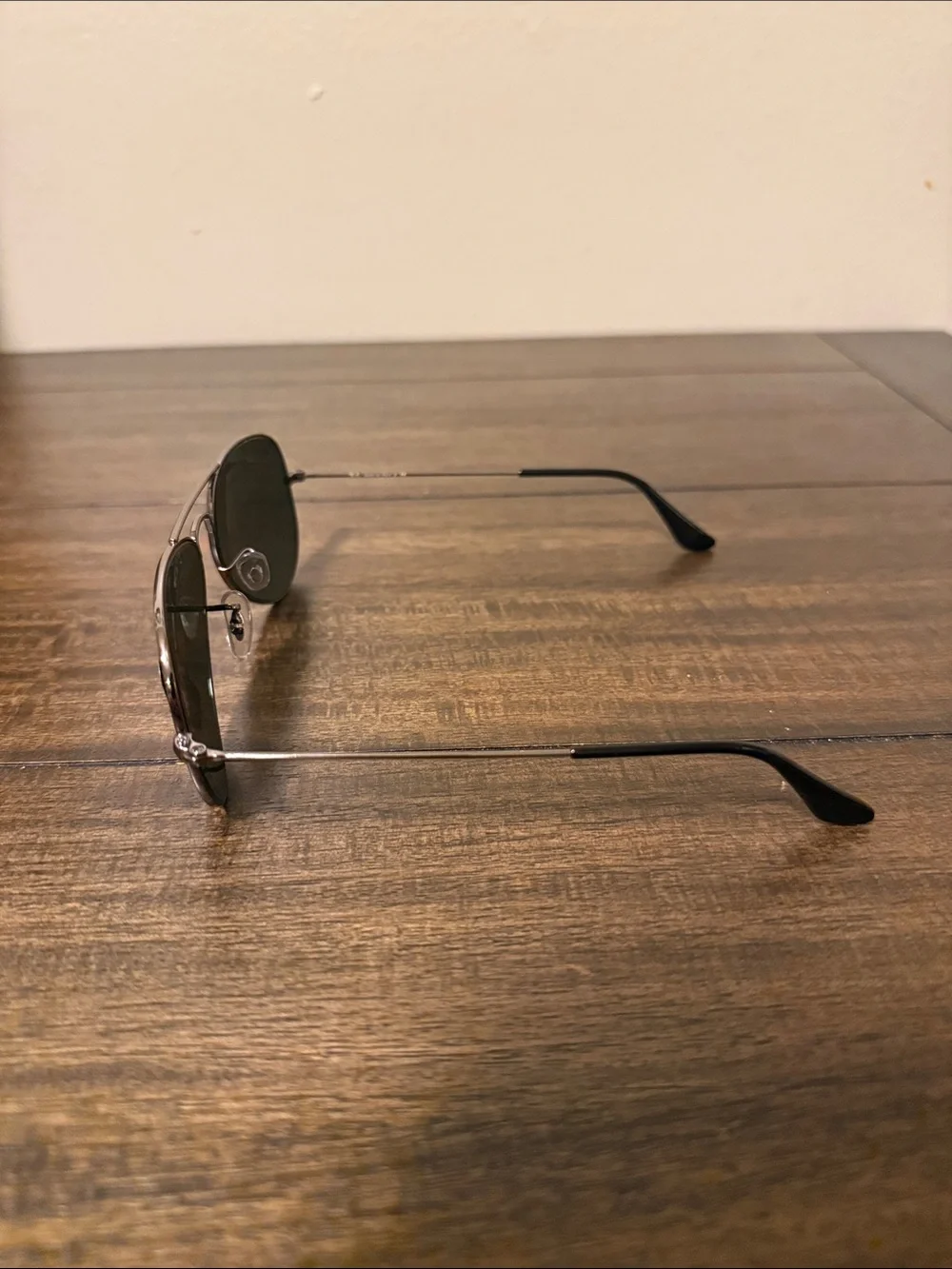Brand New Ray-Ban Aviator Sunglasses - Gun metal Frame with Dark Green Lenses